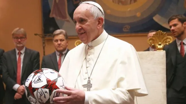 Javier Cercas, el papa Francisco y el fútbol