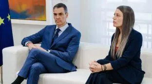 Sánchez, en manos de Junts y PNV para evitar una sesión monográfica sobre Adamuz