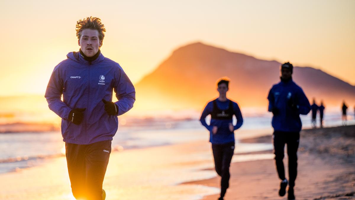 Moverse sí ayuda a adelgazar: la ciencia reabre el debate sobre cómo usamos la energía