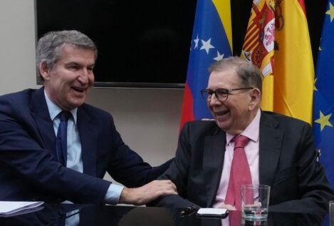 Feijóo se reúne con Edmundo González y pide acabar con la presidencia «ilegítima» de Delcy