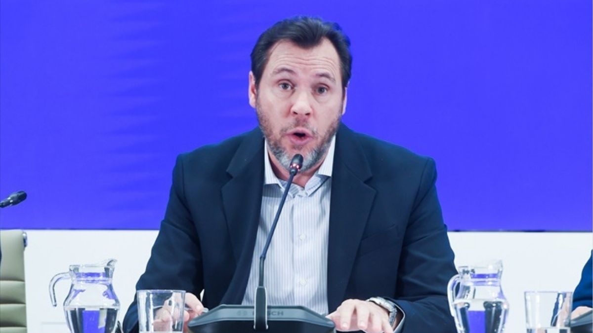 Puente afirma que le «cuesta creer» que el origen del accidente de Adamuz esté en el Iryo