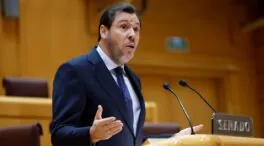 Puente admite en el Senado que falta renovar elementos sensibles de la vía de Adamuz