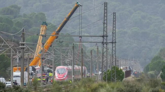 La juez exige a ADIF la «restitución inmediata» del material de Adamuz en su poder