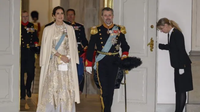 El rey de Dinamarca visitará Groenlandia en febrero en apoyo tras las tensiones con EEUU