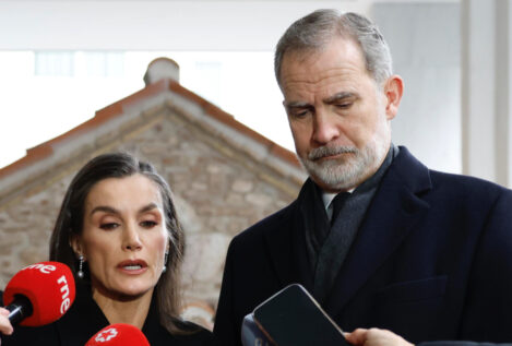 Letizia, con los afectados por el accidente de Adamuz: «La prioridad es asistir y acompañar»