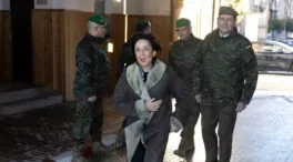 Robles dice a Trump que actuar en Groenlandia sería «inaceptable» y pide «firmeza» a la UE