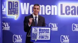 Sánchez promete a las víctimas de Adamuz que no se quedarán solas y tendrán respuestas