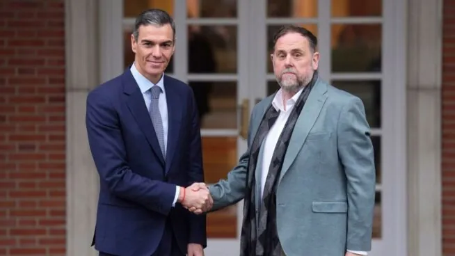 Una foto indigna en la Moncloa