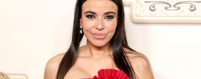 Quién es Sarah Santaolalla, la tertuliana política más polémica: su origen, pareja, sueldo y más