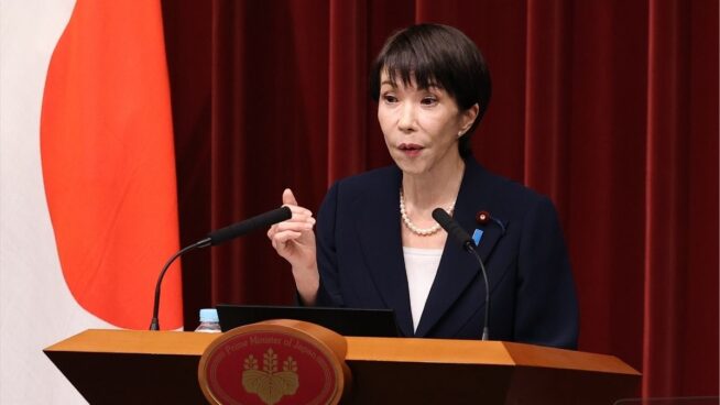 La primera ministra de Japón disuelve el Parlamento e irán a las urnas el 8 de febrero