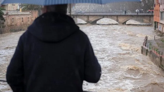 Continúan en aviso por nieve, lluvia, viento y olas 14 comunidades, con Galicia en nivel rojo