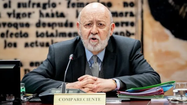 El Senado pide a antiblanqueo que investigue presuntas cuentas de Tezanos en Dominicana