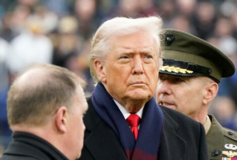 Trump insta a los manifestantes en Irán a «tomar las instituciones»: «La ayuda está en camino»