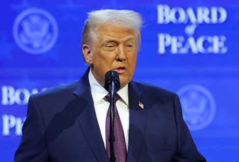 Trump vuelve a cargar contra España por no subir el gasto en defensa: «Tenemos que hablar»