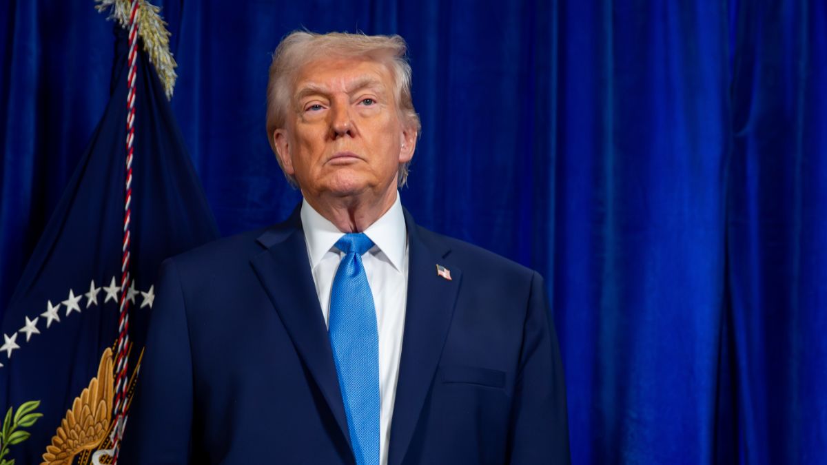 Trump afirma que Venezuela le dará entre 30 y 50 millones de barriles de petróleo sancionado