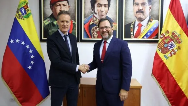 Caracas se reúne por primera vez a solas con el embajador español desde la caída de Maduro