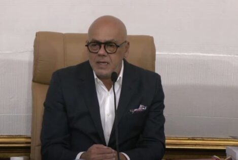 El Gobierno venezolano dice haber excarcelado a 400 presos, mientras las ONG lo reducen a 56