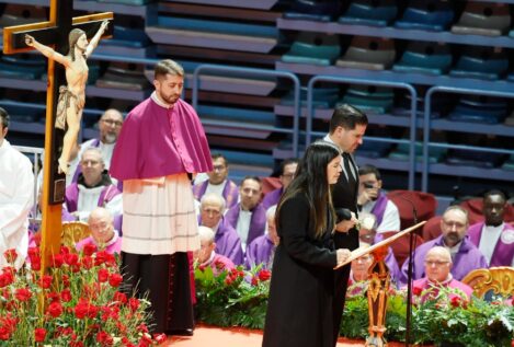 La dignidad de las víctimas de Adamuz en el funeral: «Lucharemos por saber la verdad»