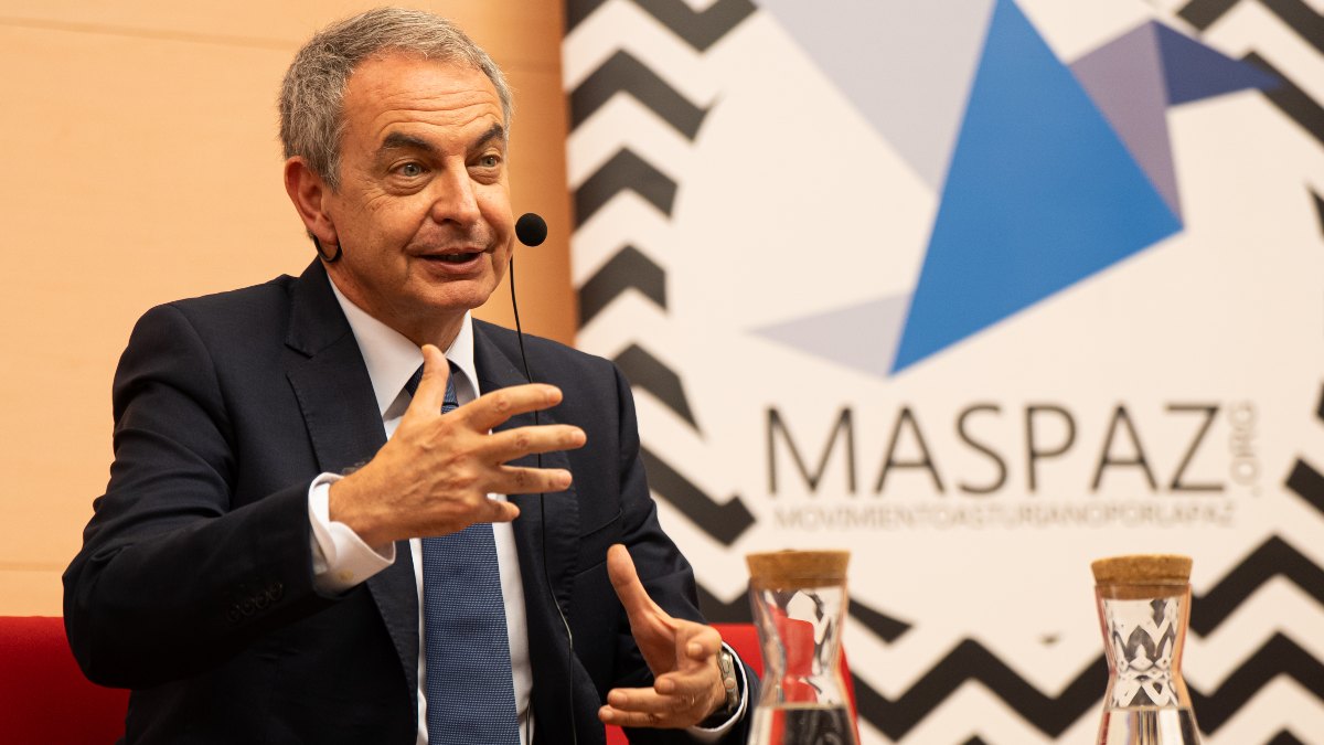 Hazte Oír amplía su querella contra Zapatero: le acusa de lesa humanidad en Venezuela