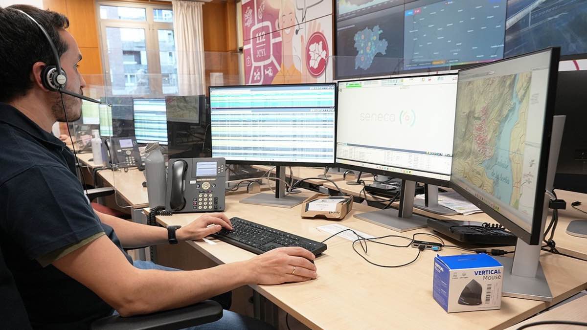 El 112 de Castilla y León atiende 160 llamadas por incidencias y desbordamientos