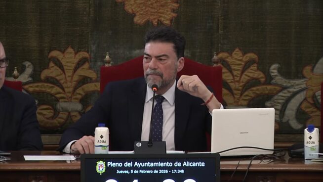 Alicante anuncia que el suegro y una excuñada de la exconcejal recibieron viviendas protegidas