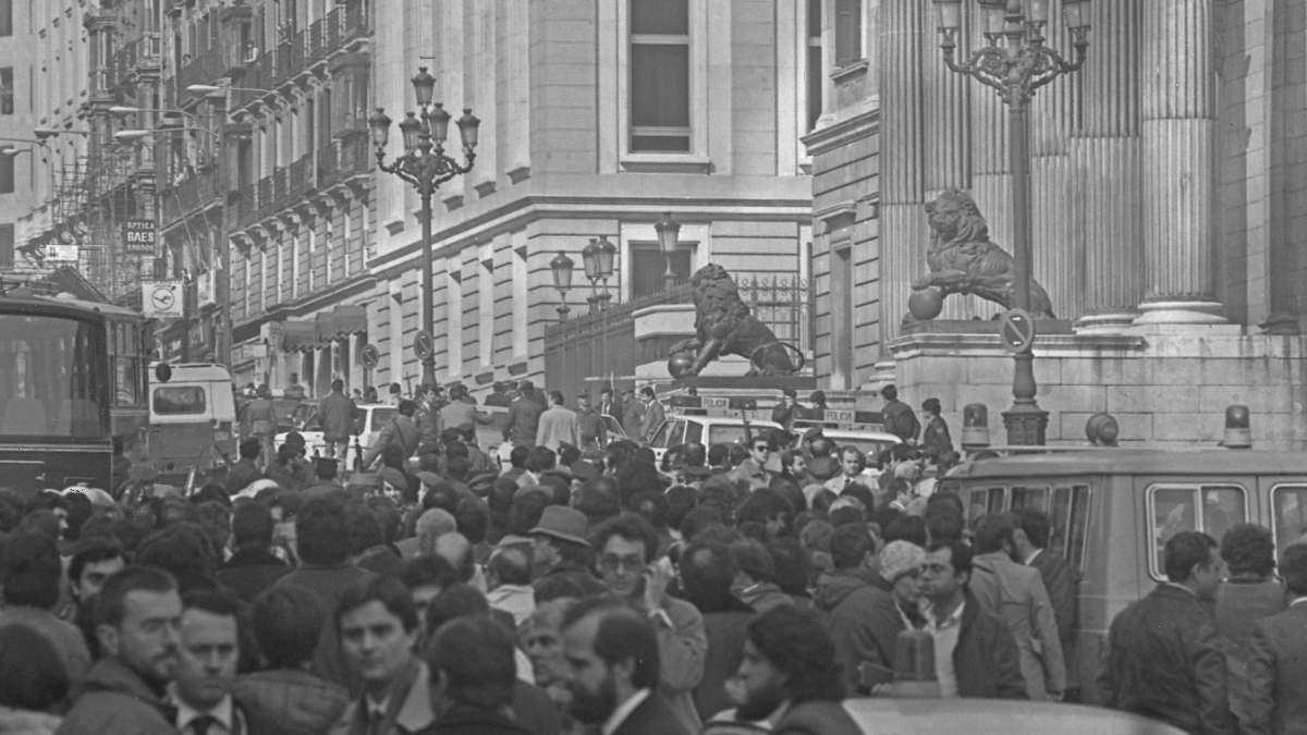 Los militares sugirieron dos fechas para dar otro golpe de Estado tras fracasar el 23-F