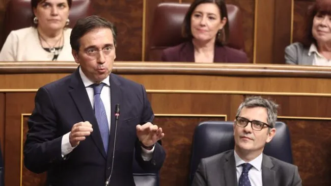 Albares, en las quinielas para vicepresidente mientras Montero seguirá como 'dos' del PSOE