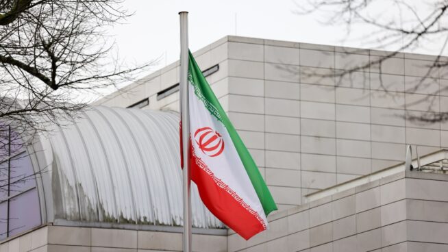 Irán y EEUU se reunirán este viernes para negociar sobre el programa nuclear en Omán