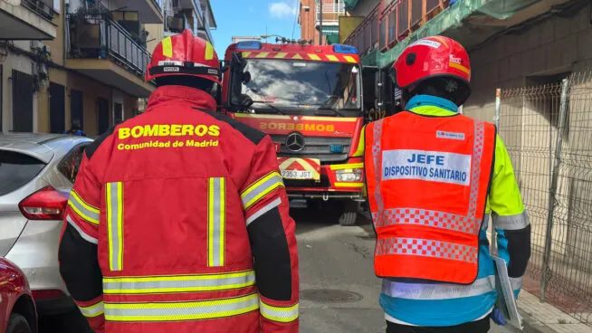 Tres heridos tras un incendio en un antiguo hostal okupado de Collado Villalba (Madrid)