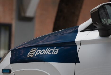 Dos menores detenidos y uno investigado por dar una paliza a una pareja en Barcelona