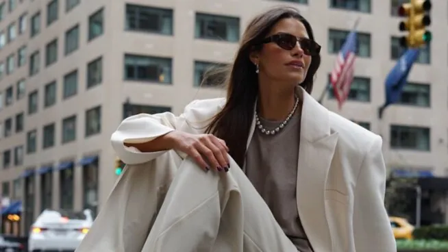 Cero dudas: las zapatillas que dominan el 'street style' en 2026 y que puedes encontrar en Zara y Mango