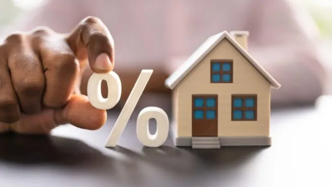 Los bancos avivan la guerra por las hipotecas ante las alertas de un frenazo de la vivienda