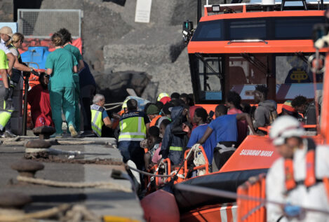 Un total de 2.267 inmigrantes irregulares han llegado a España en 2026, casi un 60% menos