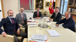 Dimite Castillo Algarra, cercano a Ayuso, tras el cese del consejero de Educación