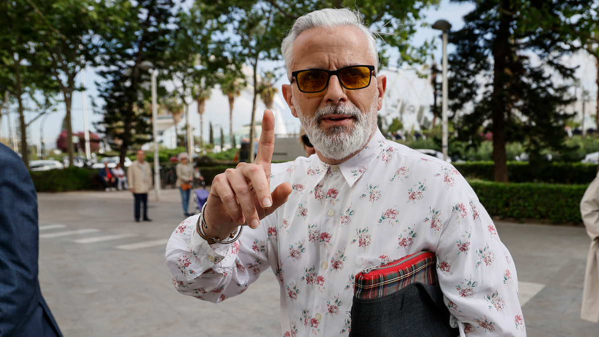 La Fiscalía pide una condena «dura» al ‘yonki del dinero’: «Hay que cuidar la democracia»