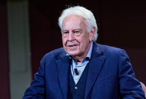 Felipe González reclama desclasificar «todo» para comprobar que Juan Carlos I lo tuvo «claro» el 23-F