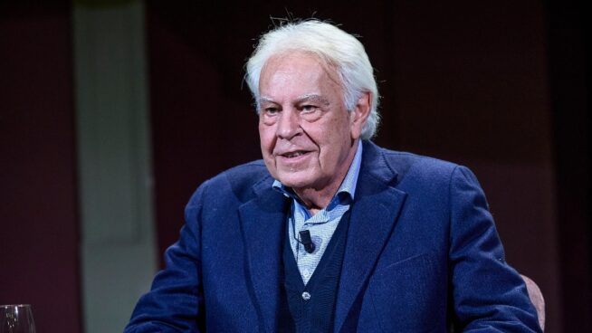 Felipe González reclama desclasificar «todo» para comprobar que Juan Carlos I lo tuvo «claro» el 23-F