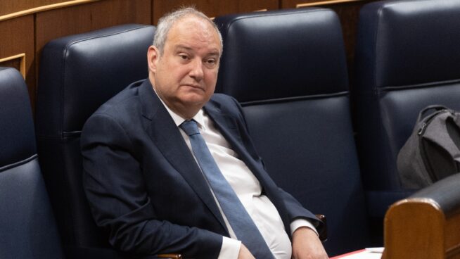 Hereu asegura que España «resiste bien» los aranceles y apuesta por la competitividad