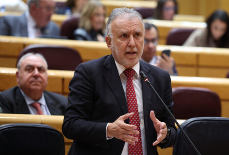 Torres anima a Felipe González a expresar sus discrepancias en foros internos del PSOE