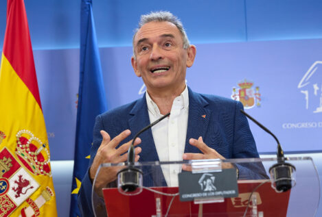 Sumar denuncia que los irregulares no tienen certificado para pedir online la regularización