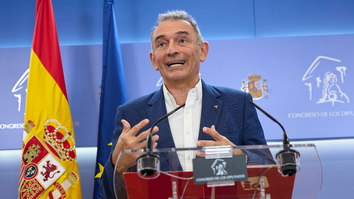 Sumar denuncia que los irregulares no tienen certificado para pedir online la regularización