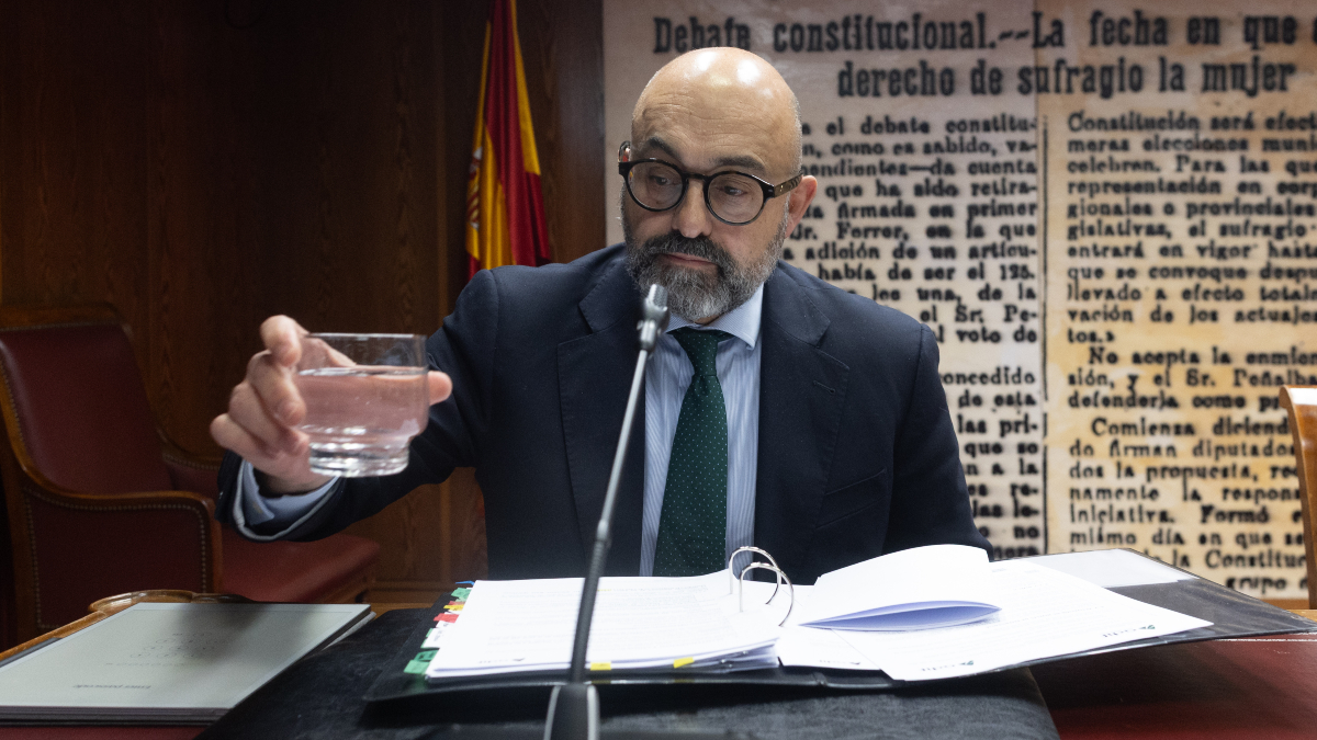 El presidente de ADIF defiende que la red ferroviaria «no está colapsada» y «es segura»