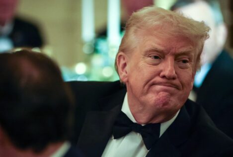 Aduanas de EEUU dejarán de recaudar los aranceles anulados por el Supremo