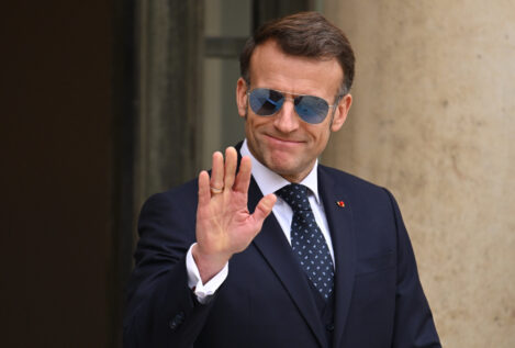 Macron critica la elevada dependencia de las renovables de la red española