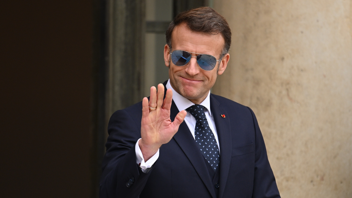 Macron critica la elevada dependencia de las renovables de la red española