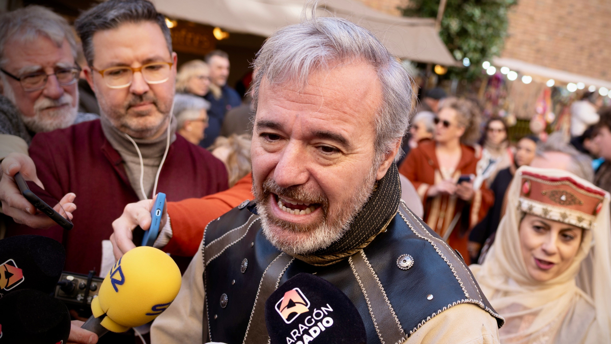 Azcón confirma «conversaciones» con Vox para formar gobierno y quiere un acuerdo «sin ruido»