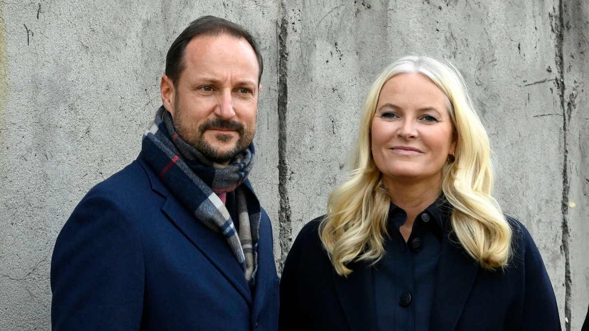 En el ojo del huracán: Epstein, Mette-Marit y los casos que conmocionan a la realeza europea