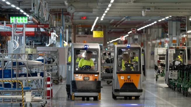 El PMI manufacturero de España extiende su deterioro a enero y marca mínimos desde abril