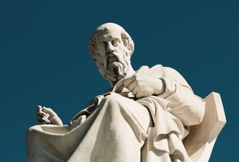 Epicteto, filósofo del año 55, lo adelantó: «Solo hay un camino a la felicidad y es no preocuparse por lo que está fuera de tu voluntad»