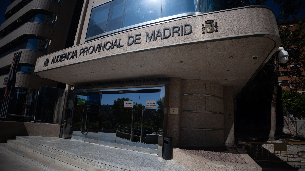 La Fiscalía pide seis años de prisión por intentar incendiar una oficina de la Seguridad Social